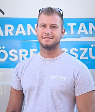 Ádám
